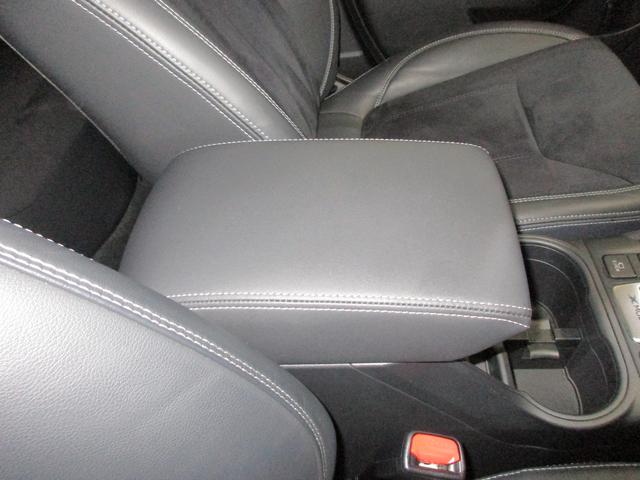 �Ђ��|���Ƃ��Ďg�p�ł���Z���^�[�R���\�[���{�b�N�X�I