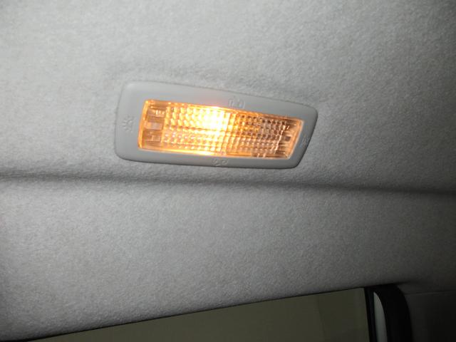 �㕔���[�������v�͍��E�����h�A�㕔�ɂ������܂��B