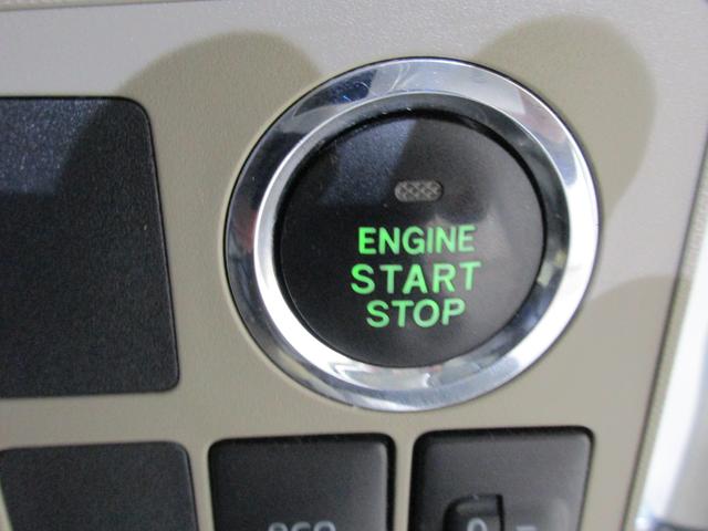 �{�^������ŃG���W���n���A�v�b�V���X�^�[�g�I�A�N�Z�X�L�[���g�т��Ă���΁A�u���[�L�y�_���𓥂݂Ȃ���{�^�������������ŁA�G���W���̎n������y�ɁA�X�}�[�g�ɍs���܂��B