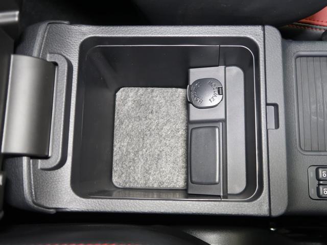 �Z���^�[�R���\�[�����ɂ��d���\�P�b�g������Ă܂��I�I