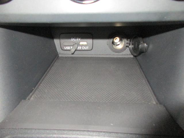 �G�A�R������p�l�����ɂ͂t�r�a�d���Q�����ƃV�K�[�\�P�b�g�����Ă���܂��B