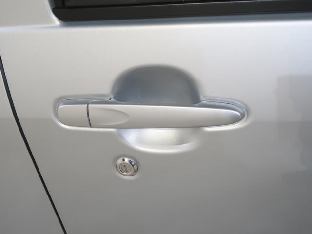 �^�]�ȃh�A�ɂ̓L�[�V�����_�[����������Ă��܂��̂ŁA�L�[���X�d�r���؂�Ă��L�[�ł̎{���ƊJ�����\�ł��B