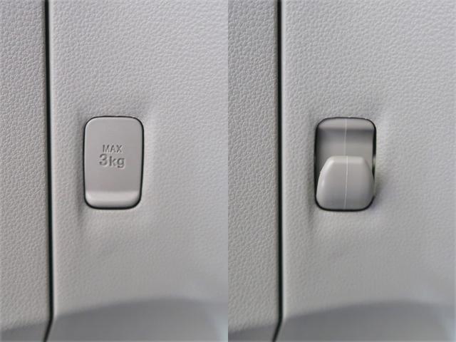 �O���[�u�{�b�N�X���ɂ̓��W�܂Ȃǂ��|����̂ɕ֗��Ȏ��[�^�R���r�j�t�b�N����������Ă��܂��B