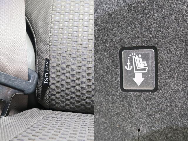 ��Ȃ̊O���Ȃɑ������ꂽ�A��p�̃��A�A���J���b�W�ƃg�b�v�e�U�[�A���J���b�W�ŌŒ肷��h�r�n�e�h�w�`���C���h�V�[�g���g�p���邱�Ƃ��ł��܂��B