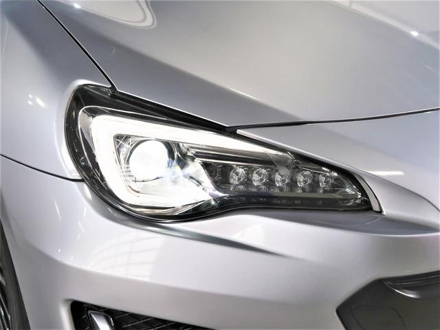 ���炩�ȃG���W���t�B�[���Ŏv���ʂ�̉^�]���ł��鐅���Ό��G���W���r�t�a�`�q�t�@�a�n�w�d�q�I�y�ʁE�R���p�N�g�E��d�S�Ő����Ό��Ɠ��̐U���̏��Ȃ��A�G���W���t�B�[���̊��炩�����A����̖��������x���܂��B