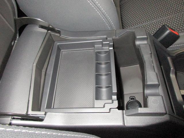 フォレスター アドバンス スタットレスタイヤ積み込み無し、スペアキー、キープレート、純正エンジンスターター、ETC(60枚目)