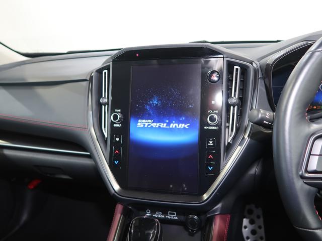 �i�r�Q�[�V�����@�\�ɉ����A�X�}�[�g�t�H���A�v�����g���A���ʂŒ����I�ɑ���ł���A�P�P�D�U�C���`�Z���^�[�C���t�H���[�V�����f�B�X�v���C���C���t�H�e�C�������g�V�X�e���I