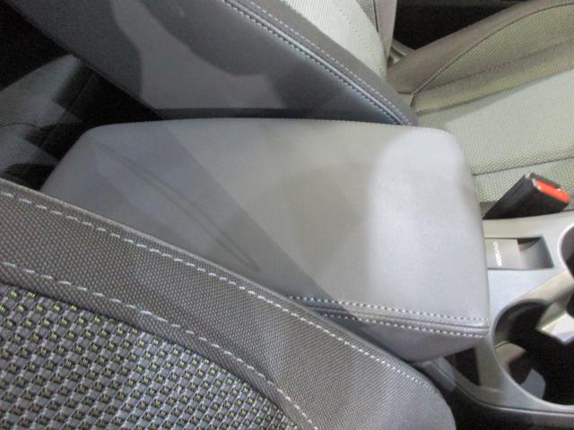 �Ђ��|���Ƃ��Ďg�p�ł���Z���^�[�R���\�[���{�b�N�X�I�W���J����Ǝ��[�X�y�[�X���������܂��B