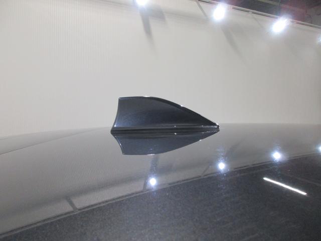 �����t�H�����ŁA�X�^�C�����b�V���ȃV���[�N�t�B���A���e�i�I�]���̃��b�h�^�A���e�i�ƈقȂ�A�Œ�^�C�v�Ȃ̂Ő�ԋ@�ɓ����ۂ�A���̒��ԏ�ȂǂŐ܂肽���񂾂���O���K�v�������֗��ł��B