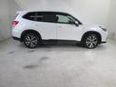 Ｐｒｅｍｉｕｍ　ＥｙｅＳｉｇｈｔ搭載車　アイサイトＶｅｒ．３搭載車／Ｘ－ＭＯＤＥ搭載車／８型ビルトインナビ／シートヒーター／Ｆ・Ｓ・Ｒカメラ／ＥＴＣ２．０／パワーシート／スマートリヤビューミラー純正１８インチＡＷ／夏・冬タイヤ付（10枚目）