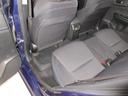 運転席と助手席のシートバックには、地図や雑誌などを収納できるポケット付き！