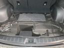 リアゲート内の隠れ収納になります。