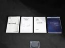 新車時取扱説明書と保証書あります！　更に認定中古車の保証を付けてのお渡しです。