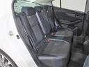 足元も意外に広々後部座席です！お友達・ご家族とのお出かけにいかがですか？？
