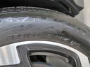 タイヤはジークス、タイヤサイズは225/55R18です。