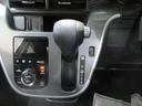 無段変速のCVT車です!発進から加速までアクセルを一定にして走ることにより、滑らかに走ります!