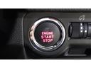 ボタンひとつでエンジンＯＮ！運転の愉しさを演出するプッシュスタート！エンジンの始動は、ブレーキペダルを踏みながらプッシュスイッチで行えます。
