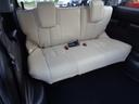 ☆サードシート☆足元広々 乗り降り ラクラクです☆シート脇に 小物入れ ドリンクホルダーも あります☆