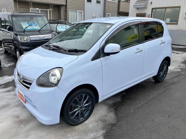 ミライース Ｇｆ　４ＷＤ　電動格納ミラー　パワーウインドウ　キーレス　エアコン　横滑り防止装置　アイドリングストップ　夏冬タイヤ付（3枚目）