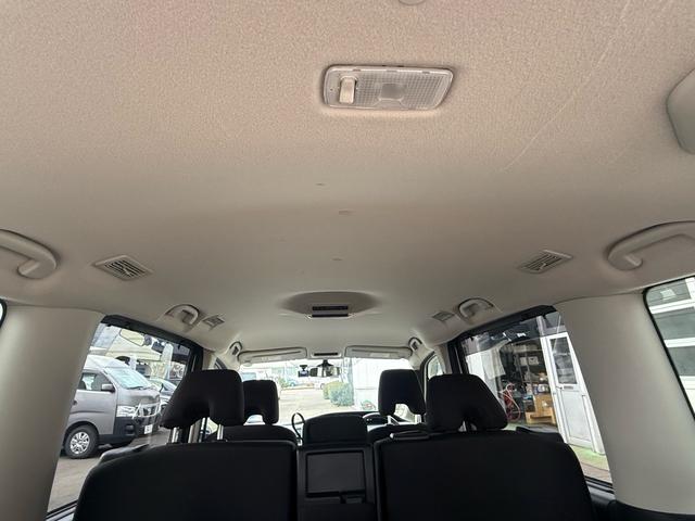 セレナ Ｂ　４ＷＤ　ナビ　アラウンドビューモニター（12枚目）