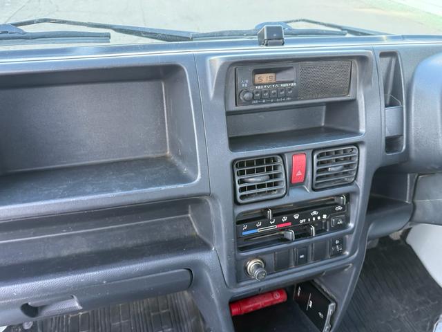 キャリイトラック KC 4WD オートマ(8枚目)