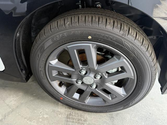 デリカミニ Ｔ　プレミアム　４ＷＤ（11枚目）