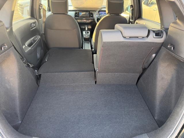 フィット ベーシック　４ＷＤ　ナビ　バックカメラ　ＥＴＣ（24枚目）