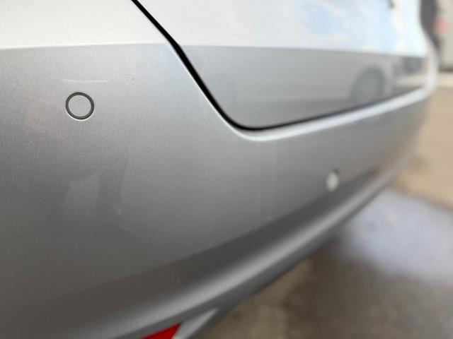 フィット ベーシック　４ＷＤ　純正ナビ　リアカメラ　ホンダセンシング　電子制御パーキングブレーキ　ワンオーナー（12枚目）