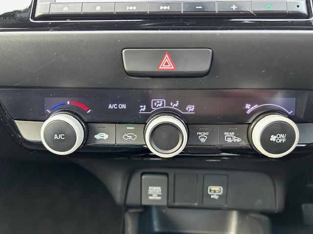 フィット ベーシック　４ＷＤ　純正ナビ　リアカメラ　ホンダセンシング　電子制御パーキングブレーキ　ワンオーナー（28枚目）