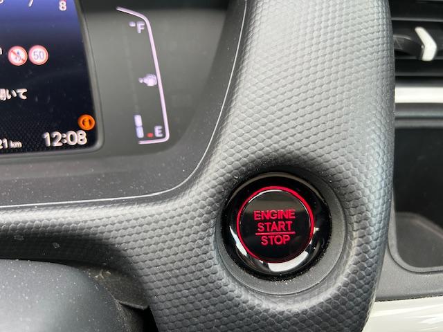 フィット ベーシック　４ＷＤ　純正ナビ　リアカメラ　ホンダセンシング　電子制御パーキングブレーキ　ワンオーナー（29枚目）