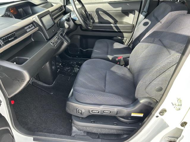 ワゴンR 昇降シート FX ナビ 4WD リアカメラ 助手席回転シート 運転席シートヒーター(17枚目)