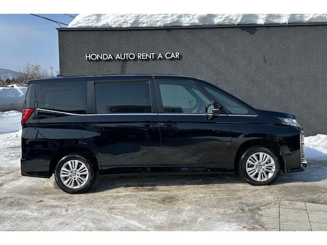 ノア Ｓ－Ｚ　トヨタセーフティーセンス　両側パワースライドドア　ディスプレイオーディオ　ＬＥＤライト　バックモニター　シートヒーター（4枚目）