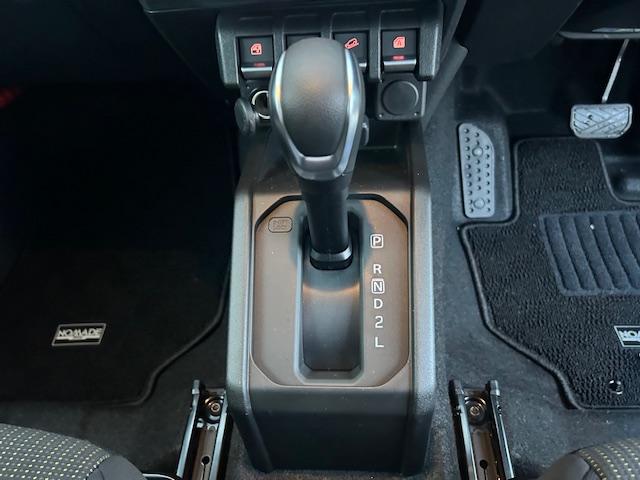 ジムニーノマド ＦＣ　ＦＣ（４名）ＬＥＤヘッドライト　スズキセーフティーサポート　シートヒーター（11枚目）