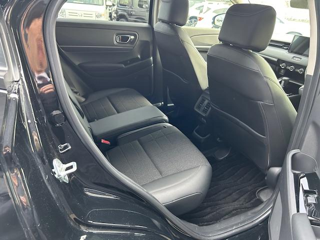 ヴェゼル ｅ：ＨＥＶ　Ｚ　純正ナビ　フルセグ　リアカメラ　ＥＴＣ　ＬＥＤヘッドライト　パワーバックドア　４ＷＤ　ハーフレザーシート　シートヒーター（22枚目）