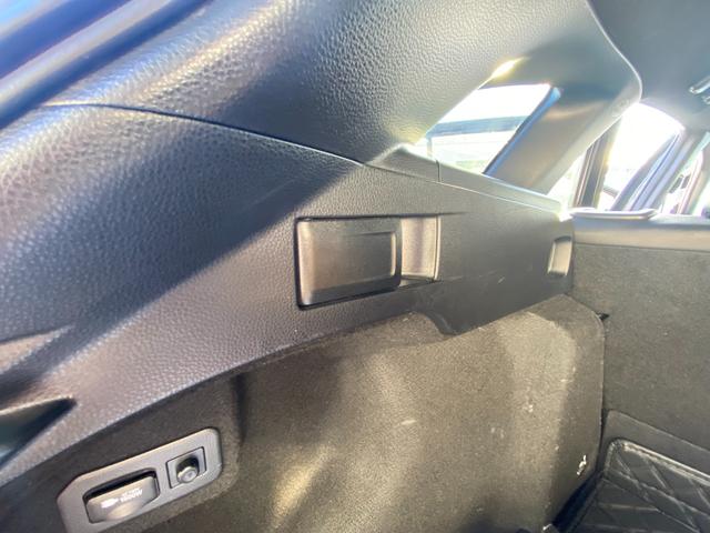 カローラツーリング ハイブリッド　ダブルバイビー　４ＷＤ　純正エンジンスターター　純正９インチコネクティッドナビ　ＡｐｐｌｅＣａｒＰｌａｙ／ＡｎｄｒｏｉｄＡｕｔｏ　ＤＶＤ再生　ＵＳＢポート　ＥＴＣ　Ｂカメラ　ＡＣ１００Ｖ／１５００Ｗ　電動パーキング（30枚目）