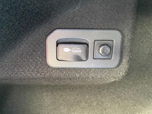 カローラツーリング ハイブリッド　ダブルバイビー　４ＷＤ　純正エンジンスターター　純正９インチコネクティッドナビ　ＡｐｐｌｅＣａｒＰｌａｙ／ＡｎｄｒｏｉｄＡｕｔｏ　ＤＶＤ再生　ＵＳＢポート　ＥＴＣ　Ｂカメラ　ＡＣ１００Ｖ／１５００Ｗ　電動パーキング（32枚目）