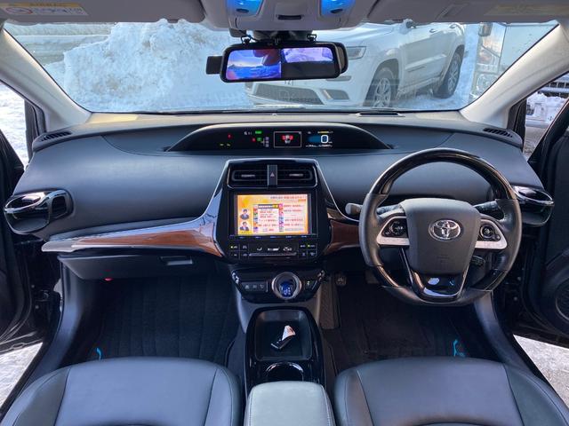 プリウス Ａツーリングセレクション　４ＷＤ　モデリスタエアロ　純正９インチナビ　フルセグ　Ｂカメラ　クルーズコントロール　Ｆシートヒーター　ＨＵＤ　ＢＳＭ　オートハイビーム　ビルトインＥＴＣ　車高調（2枚目）