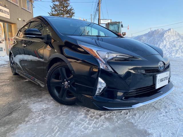 プリウス Ａツーリングセレクション　４ＷＤ　モデリスタエアロ　純正９インチナビ　フルセグ　Ｂカメラ　クルーズコントロール　Ｆシートヒーター　ＨＵＤ　ＢＳＭ　オートハイビーム　ビルトインＥＴＣ　車高調（5枚目）