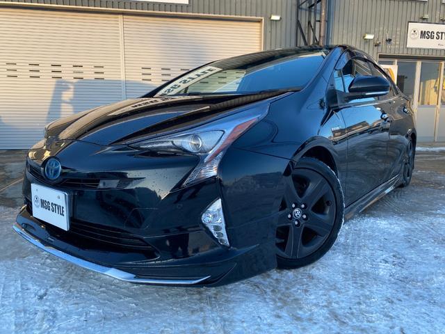 プリウス Ａツーリングセレクション　４ＷＤ　モデリスタエアロ　純正９インチナビ　フルセグ　Ｂカメラ　クルーズコントロール　Ｆシートヒーター　ＨＵＤ　ＢＳＭ　オートハイビーム　ビルトインＥＴＣ　車高調（7枚目）