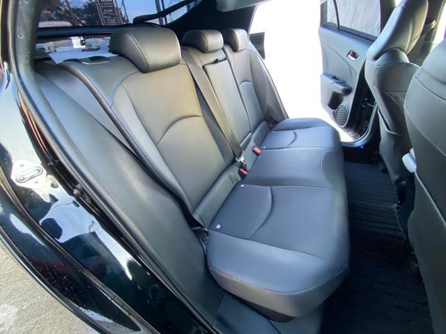 プリウス Ａツーリングセレクション　４ＷＤ　モデリスタエアロ　純正９インチナビ　フルセグ　Ｂカメラ　クルーズコントロール　Ｆシートヒーター　ＨＵＤ　ＢＳＭ　オートハイビーム　ビルトインＥＴＣ　車高調（24枚目）