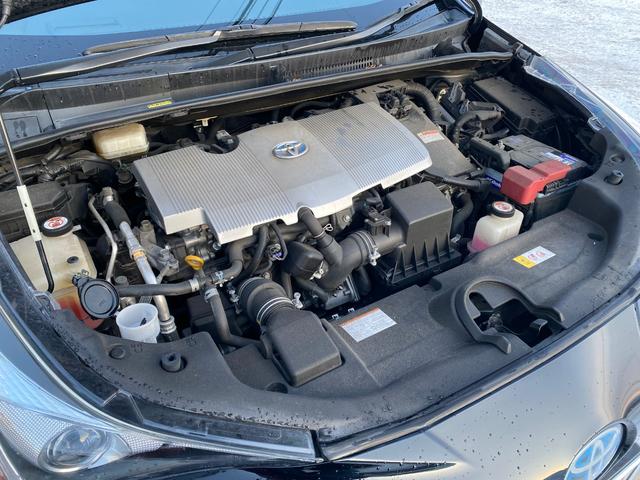 プリウス Ａツーリングセレクション　４ＷＤ　モデリスタエアロ　純正９インチナビ　フルセグ　Ｂカメラ　クルーズコントロール　Ｆシートヒーター　ＨＵＤ　ＢＳＭ　オートハイビーム　ビルトインＥＴＣ　車高調（29枚目）