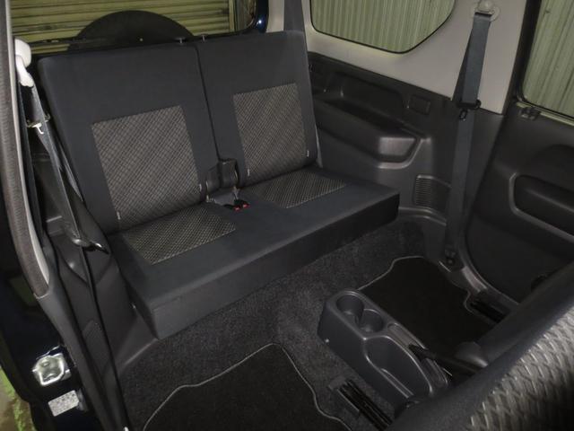 ジムニー ＸＧ　４ＷＤ　５ＭＴ車　キーレス　ＵＳＢオーディオ　走行４３７６６キロ　夏冬タイヤ付（9枚目）