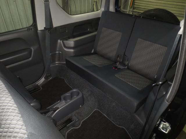 ジムニー ＸＧ　４ＷＤ　５ＭＴ車　キーレス　ＵＳＢオーディオ　走行４３７６６キロ　夏冬タイヤ付（11枚目）