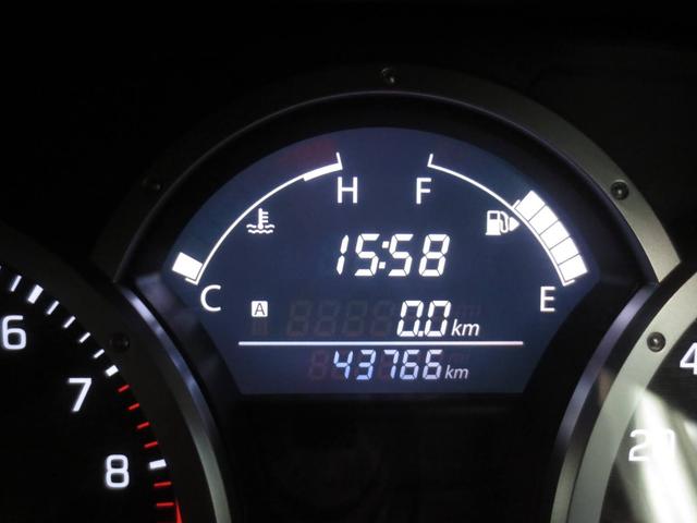 ジムニー ＸＧ　４ＷＤ　５ＭＴ車　キーレス　ＵＳＢオーディオ　走行４３７６６キロ　夏冬タイヤ付（18枚目）