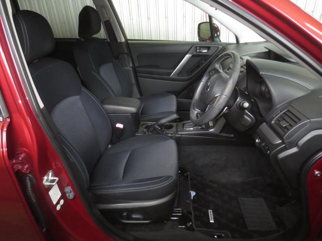 フォレスター 2.0i-L アイサイト 4WD HIDヘッドライト ナビTV バックカメラ ドライブレコーダー パワーシート シートヒーター 夏冬タイヤ付(9枚目)