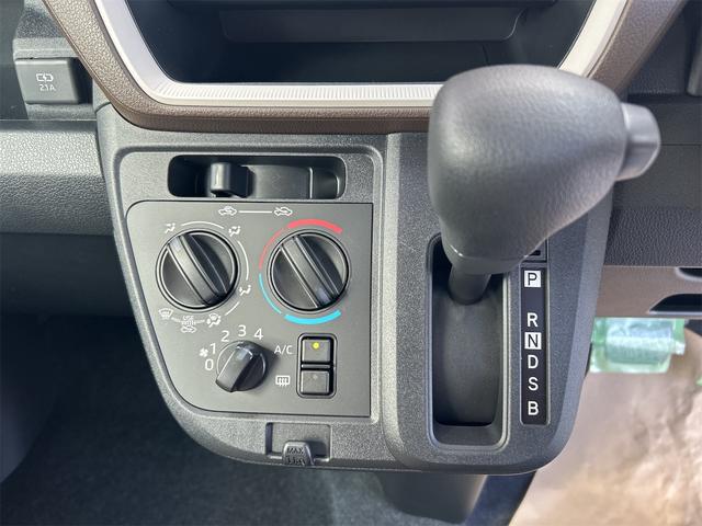 ムーヴ Ｌ　４ＷＤ　バックカメラ　クリアランスソナー　衝突被害軽減システム　オートライト　キーレスエントリー　アイドリングストップ　電動格納ミラー　ＣＶＴ　ＥＳＣ　エアコン　パワーステアリング　パワーウィンドウ（10枚目）