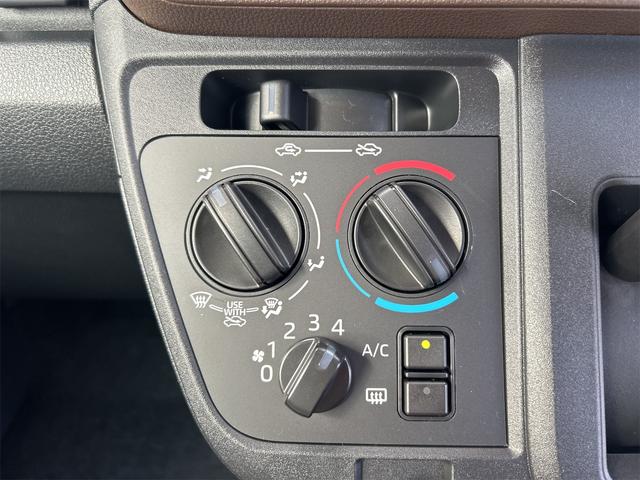 ムーヴ Ｌ　４ＷＤ　バックカメラ　クリアランスソナー　衝突被害軽減システム　オートライト　キーレスエントリー　アイドリングストップ　電動格納ミラー　ＣＶＴ　ＥＳＣ　エアコン　パワーステアリング　パワーウィンドウ（11枚目）