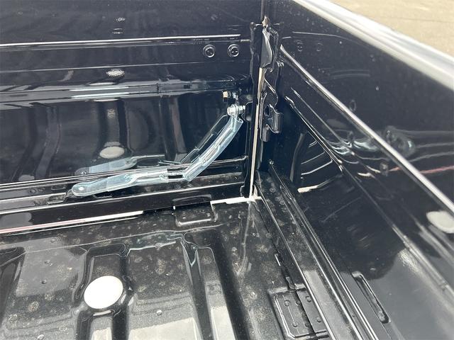 ハイゼットトラック ジャンボエクストラ　４ＷＤ　軽トラック　ＣＶＴ　衝突被害軽減システム　クリアランスソナー　スマートキー　アイドリングストップ　電動格納ミラー　オートライト　ＥＳＣ　エアコン　パワーステアリング　パワーウィンドウ（14枚目）