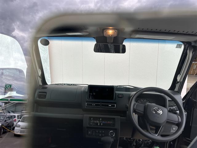 ハイゼットトラック ジャンボエクストラ　４ＷＤ　軽トラック　ＣＶＴ　衝突被害軽減システム　クリアランスソナー　スマートキー　アイドリングストップ　電動格納ミラー　オートライト　ＥＳＣ　エアコン　パワーステアリング　パワーウィンドウ（32枚目）