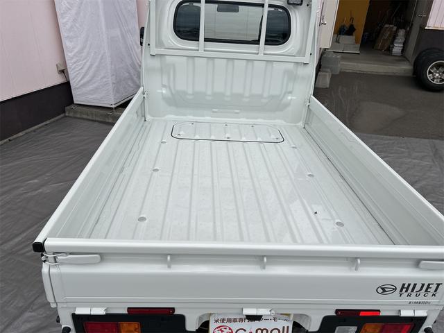 ハイゼットトラック スタンダード　農用スペシャル　４ＷＤ　軽トラック　ＣＶＴ　衝突被害軽減システム　クリアランスソナー　アイドリングストップ　オートライト　ＥＳＣ　エアコン　パワーステアリング　運転席エアバッグ（12枚目）